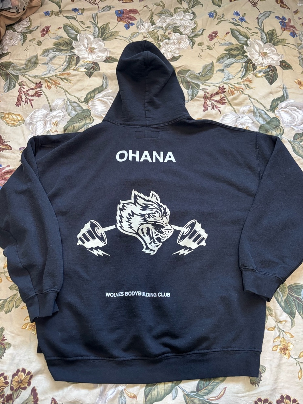 RARE Darc Sport Black OHANA Wolves Graphic Hoodie Sz: Large